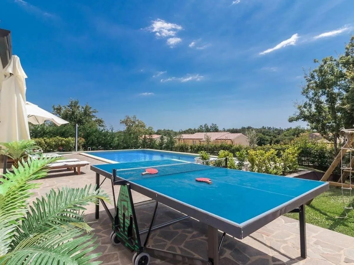 Villa Martha In Central Istria With Private Pool - Wellness & Table Tennis For 12 Persons Žminj 0*,  Croácia